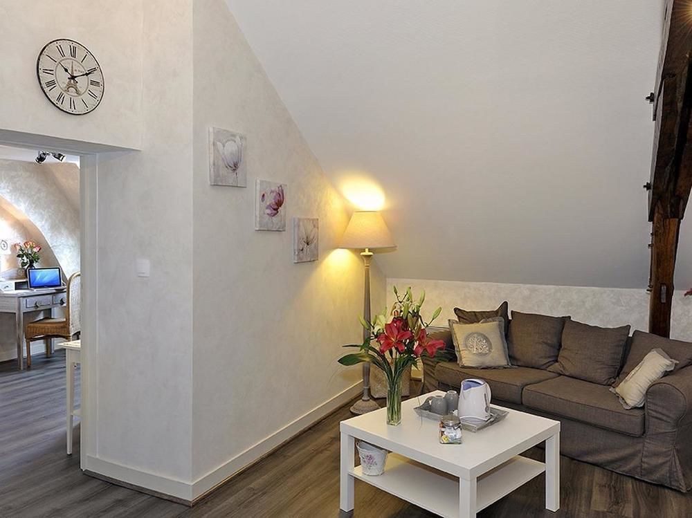 Pontlevoy Logis Hotel Auberge De L'Ecole מראה חיצוני תמונה